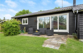 Pet Friendly Home In Kalundborg With Kitchen